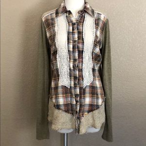NWOT Gimmicks by BKE Plaid & Lace Button Down